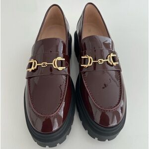 BRAND NEW Stuart Weitzman Owen Buckle Ultra Lug Loafers, burgundy, size 7